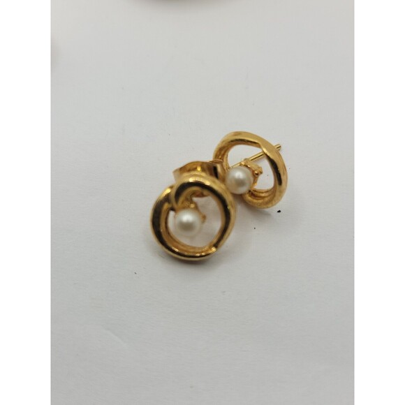 Gold Tone Pearl Earrings Pierced Lot of Four - Picture 4 of 5